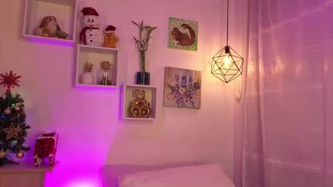 Snapshot of tiarha_ chatting on 11.16.25 Tiarha online show from 11.16.25