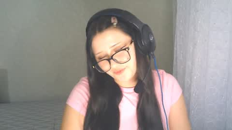 Snapshot of tiastinner chatting on 06.08.26 Margo online show from 06.08.26