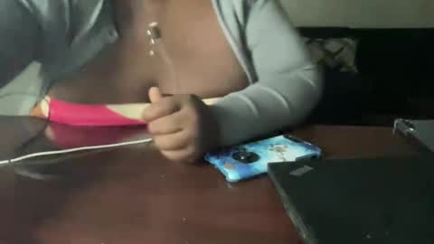 Tierra Henri online show from 09.29.25