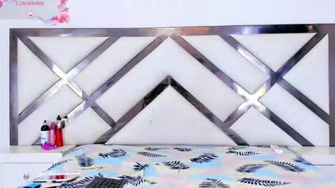 Tifani brown online show from 02.27.26