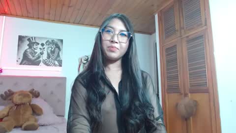 Snapshot of tifanny_squirt chatting on 10.09.25 Tifanny online show from 10.09.25