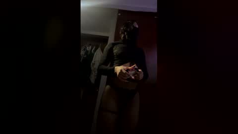 tifanyfem online show from 12.22.25