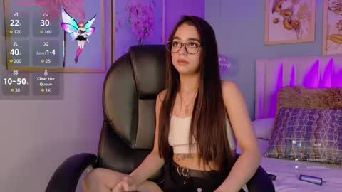 Snapshot of tifanywolf_ chatting on 11.23.25 Tifanny online show from 11.23.25