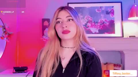 Snapshot of tiffany_beckerr chatting on 12.18.25 Tiffany Becker online show from 12.18.25