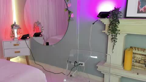 Tiffany Becker online show from 04.16.26