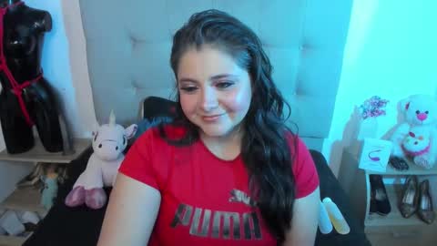 Snapshot of tiffanyamazing chatting on 11.21.25 TiffanyAmazing online show from 11.21.25