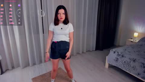 Snapshot of tiffanyfirth chatting on 01.11.26 Veronika online show from 01.11.26