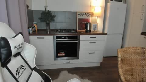  Tiffany  online show from 01.12.25