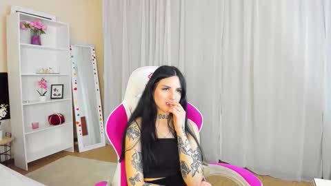 Snapshot of tiffanyhhotx chatting on 03.24.26 Tiffani online show from 03.24.26