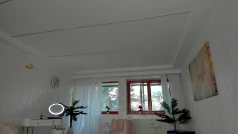 Snapshot of tiffanyhouston_ chatting on 12.12.24 Tiffany Houston online show from 12.12.24