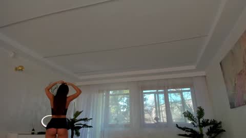 Snapshot of tiffanyhouston_ chatting on 12.19.24 Tiffany Houston online show from 12.19.24