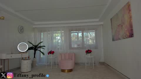 Snapshot of tiffanyhouston_ chatting on 10.31.25 Tiffany Houston online show from 10.31.25