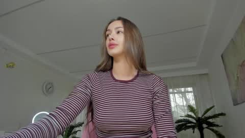 Snapshot of tiffanyhouston_ chatting on 12.04.25 Tiffany Houston online show from 12.04.25