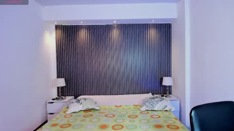 tiffanyhoustton online show from 04.04.26