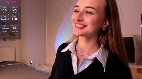 Snapshot of tiffanyhunt chatting on 10.14.25 Tiffany online show from 10.14.25