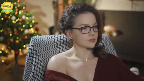 Snapshot of tiffanyriox chatting on 12.02.25 tiffanyriox online show from 12.02.25