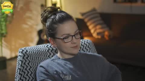 tiffanyriox online show from 04.14.26