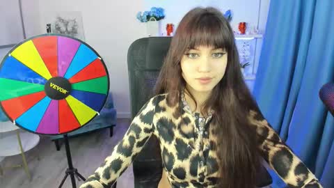 tiffanyyoun online show from 11.01.25