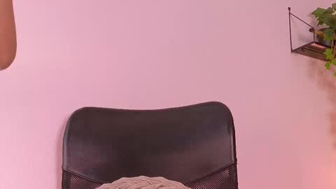 Tiffany  online show from 11.03.25