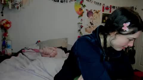 Snapshot of tiggerrosey chatting on 01.02.25   All my Links online show from 01.02.25