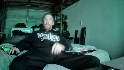 Snapshot of tiggity19 chatting on 04.27.26 Tiggity23 come stroke my 9 cock with ne online show from 04.27.26