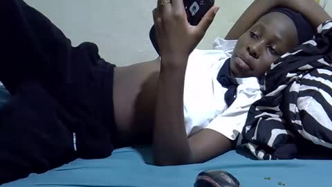 Snapshot of tight_pussie chatting on 02.01.26 tight_pussie online show from 02.01.26