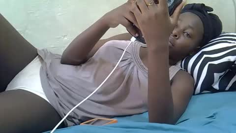 Snapshot of tight_pussie chatting on 02.11.26 tight_pussie online show from 02.11.26