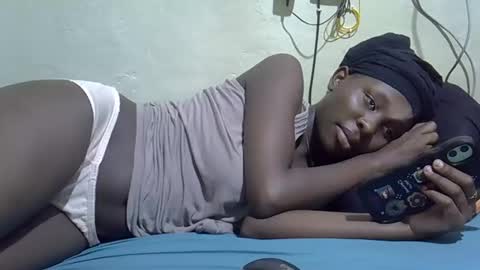 Snapshot of tight_pussie chatting on 02.12.26 tight_pussie online show from 02.12.26