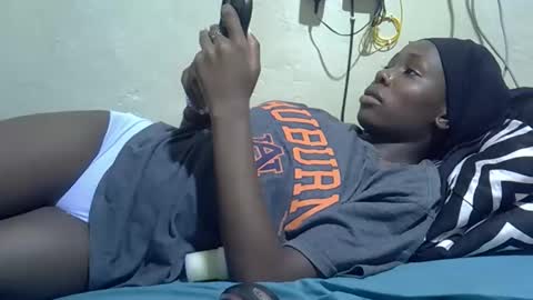 Snapshot of tight_pussie chatting on 02.15.26 tight_pussie online show from 02.15.26