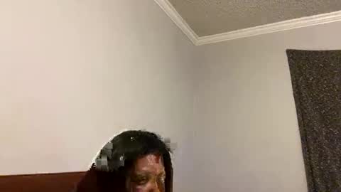 Snapshot of tightwetty69 chatting on 10.19.25 tightwetty69 online show from 10.19.25