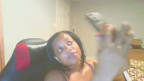 Snapshot of tightwetty69 chatting on 11.13.25 tightwetty69 online show from 11.13.25