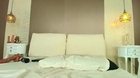 T I F F A N Y online show from 02.26.26