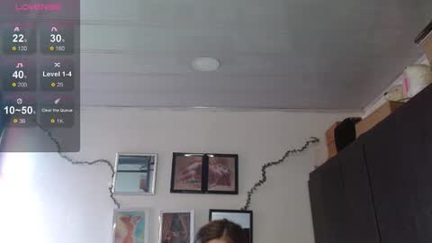 Snapshot of tiina_hz chatting on 11.02.25 Tiina hz online show from 11.02.25