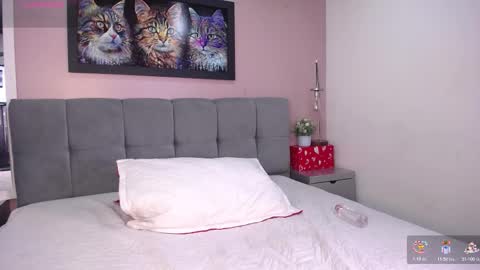 Snapshot of tiiny_emilly chatting on 12.15.25 tiiny emilly online show from 12.15.25