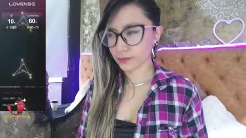 TILA TEQUILA online show from 02.06.25