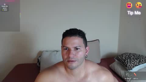 Snapshot of tim_and_sam chatting on 11.17.25 Timothy and Santy online show from 11.17.25