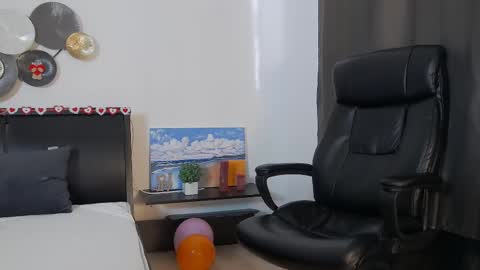 ask me online show from 02.16.25