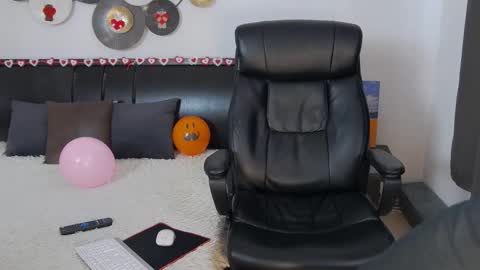 ask me online show from 02.16.25