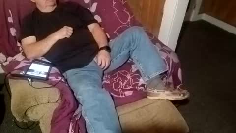 Snapshot of timamanda chatting on 11.12.25 Tim Amanda online show from 11.12.25