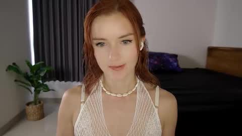 Snapshot of timissi chatting on 12.16.25 Timis but I prefer you whisper to my ear my girl online show from 12.16.25