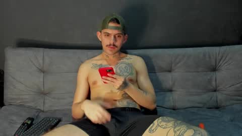 Snapshot of timothy_eliot chatting on 04.02.26 wanna play bareback uncut colombian couple new twink bbk online show from 04.02.26