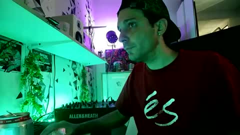 m0rty Kitty online show from 10.01.25