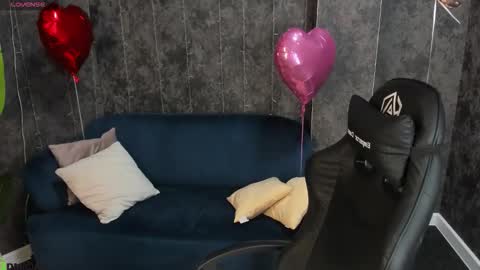 Snapshot of tina_hicks chatting on 02.12.26 Stella online show from 02.12.26