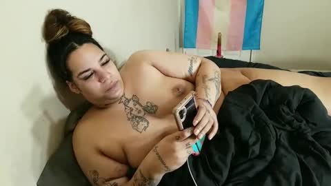 Snapshot of tinablow chatting on 09.23.25 Tina Blow online show from 09.23.25