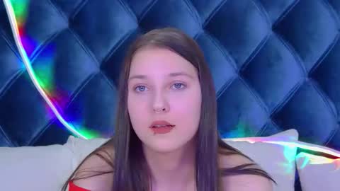 TinaBurton online show from 11.19.25