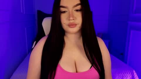 hi im curvy babyface girlie Tina online show from 04.30.26