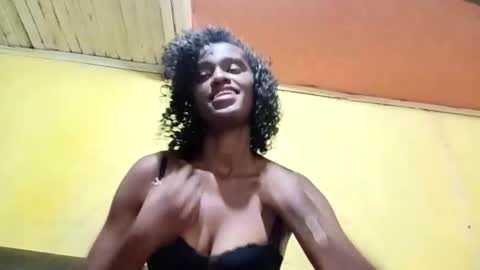 Snapshot of tinah06 chatting on 04.10.26 tinah06 online show from 04.10.26