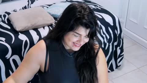 Snapshot of tinakay1 chatting on 01.30.25 tinakay1 online show from 01.30.25