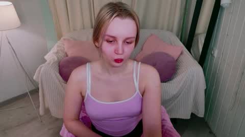 tinasiner online show from 04.13.26