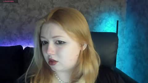 TinkerrBelll online show from 03.31.26